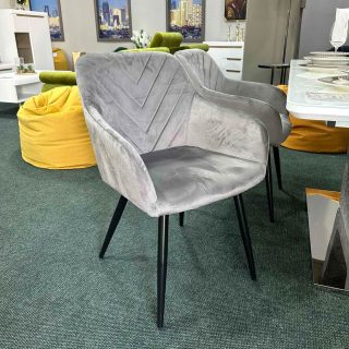 TRPEZARIJSKA STOLICA BEATA SDC 2016