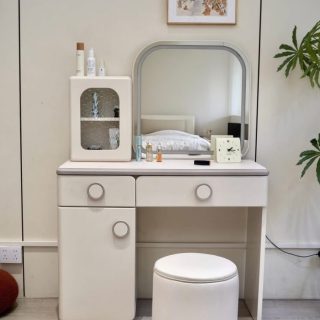 TOALETNI STOL CHLOE + TABURE A22