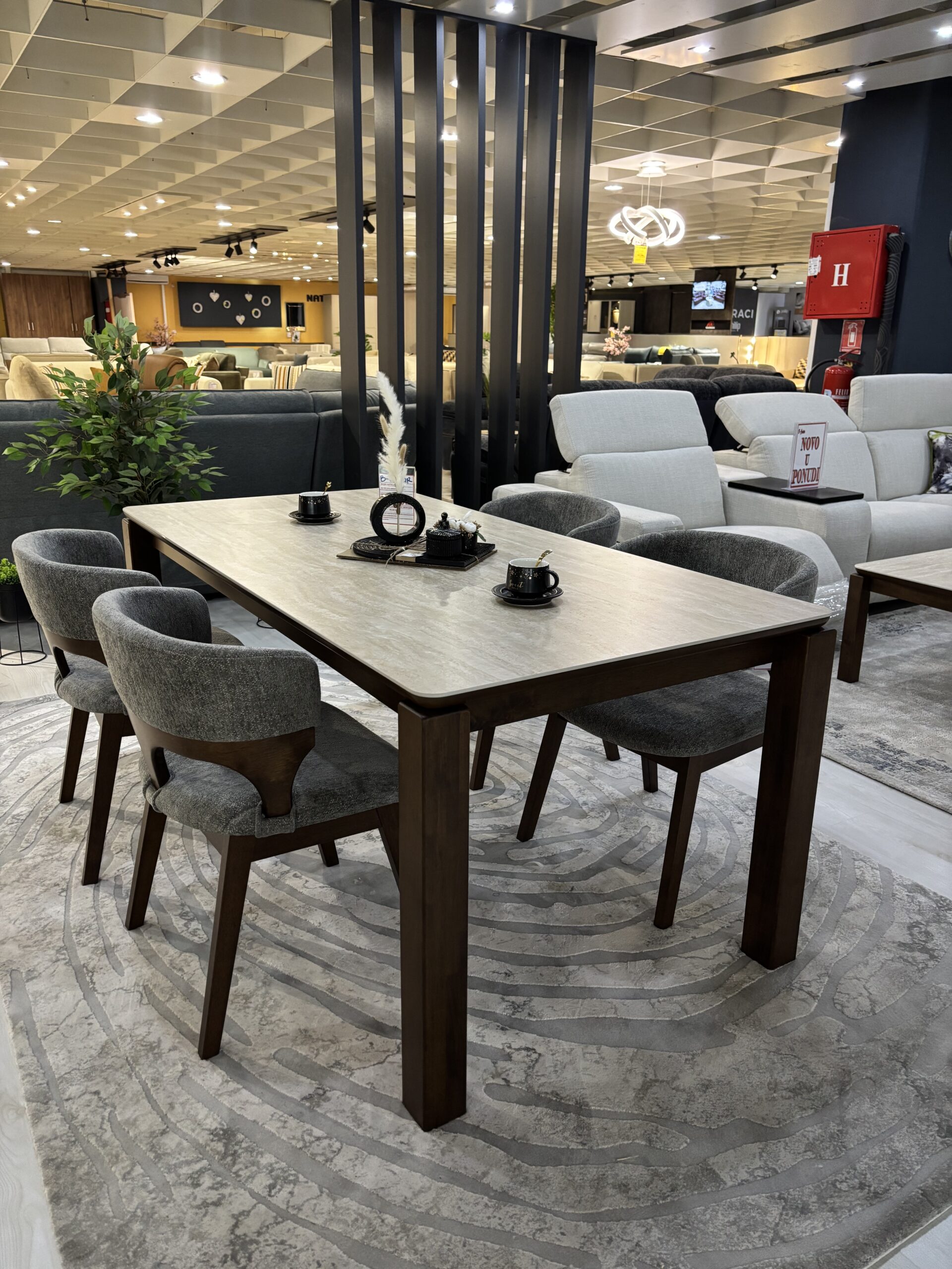 TRP. STOL ARGOS MIT-1194-1